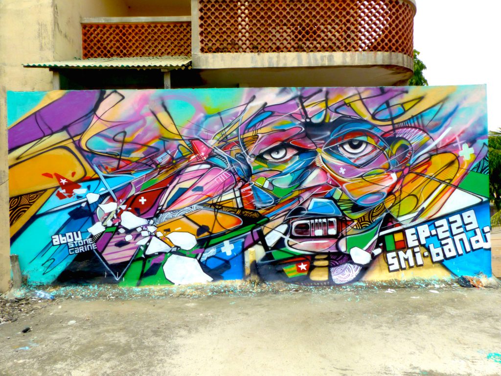 SMI-Bandi-Cotonou-Graffiti-Regraff