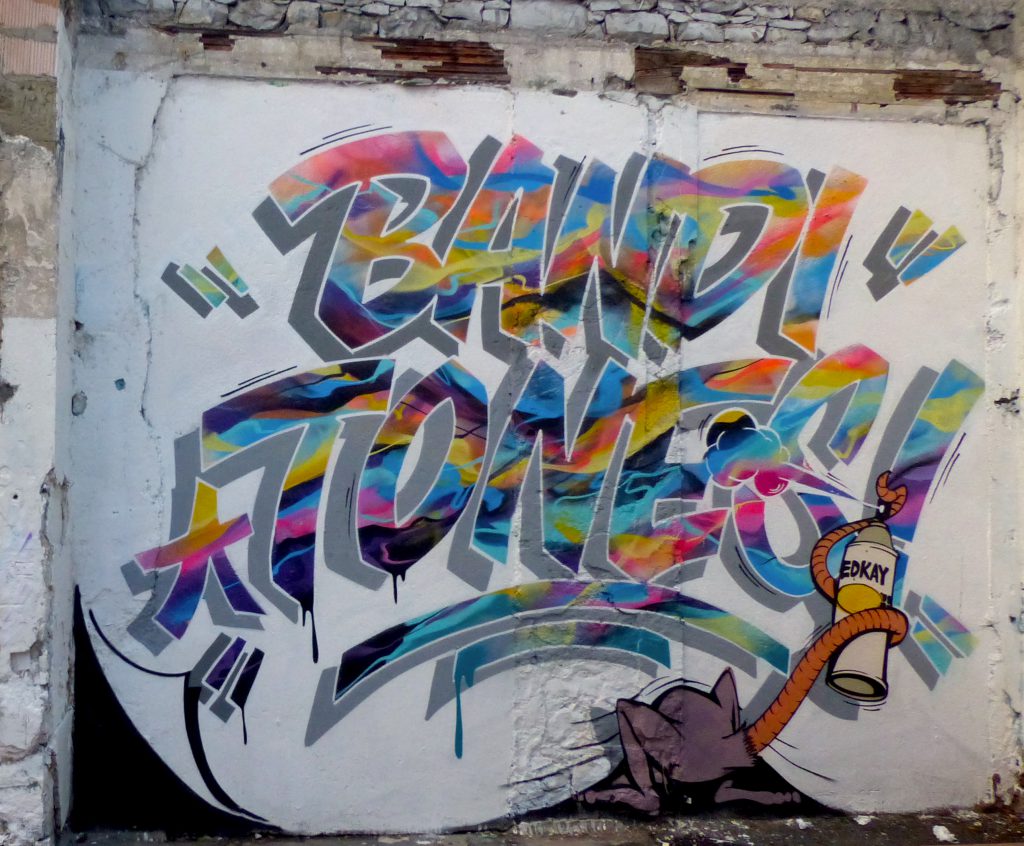 Tones-Bandi-Geneva-Graffiti-Carrefour-Rue