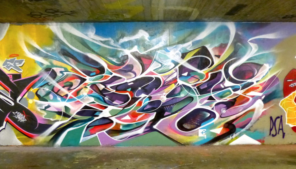 Graffiti abstrait à Lausanne
